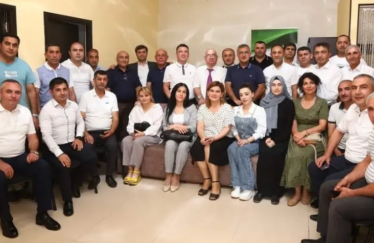 Mediasiya Şurasının rəhbərliyi və region mediasiya təşkilatı rəhbərləri Qazax 1 saylı mediasiya təşkilatının fəaliyyəti ilə tanış olub