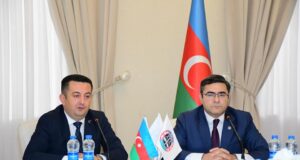 “Vəkillik və mediasiya xidmətinin praktiki məsələləri” mövzusunda dəyirmi masa keçirilmişdir.