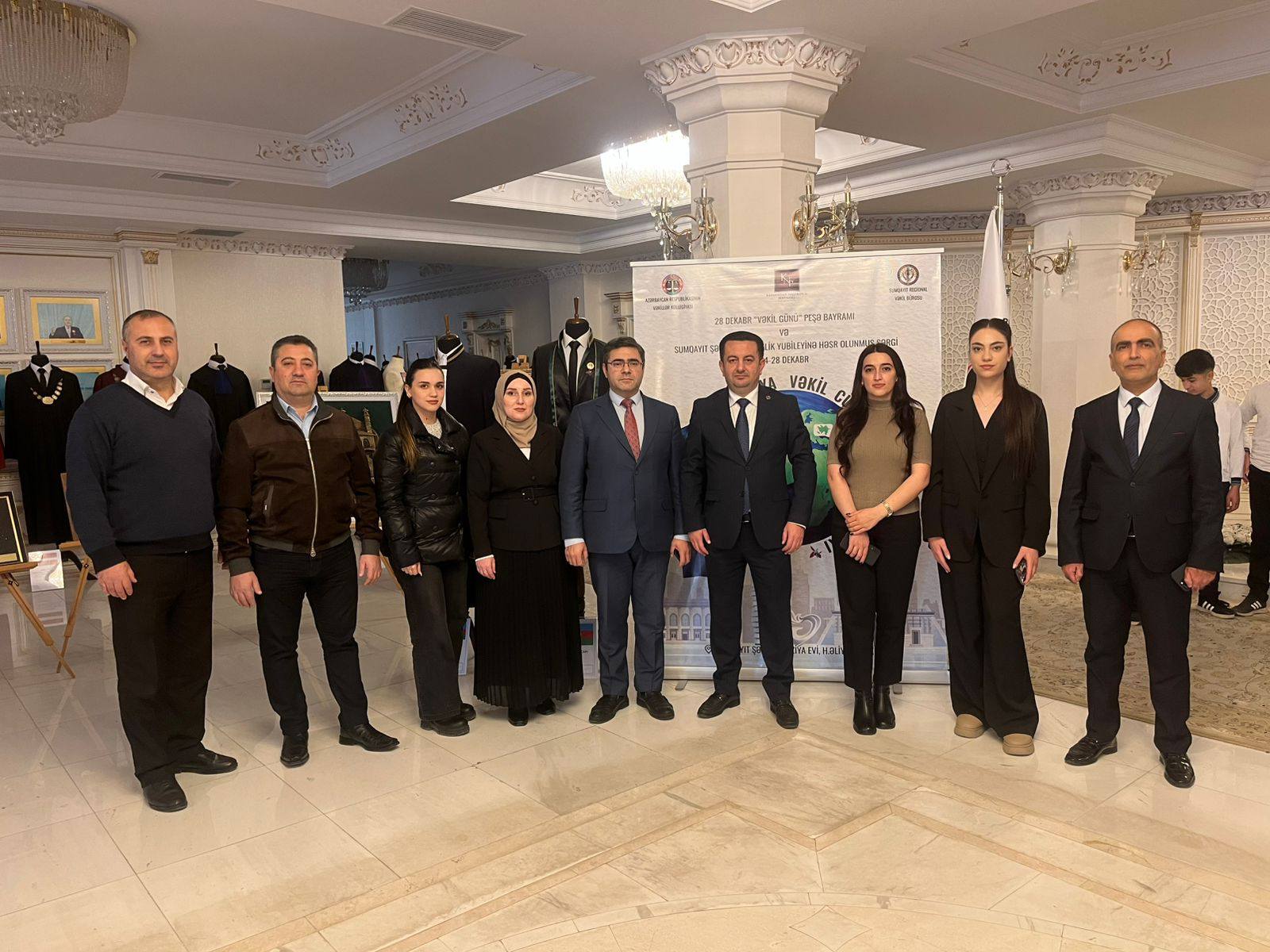 Sumqayıt 1 saylı Mediasiya Təşkilatının kollektivi “Dünya Vəkil Cübbələri və Atributları” sərgisində iştirak edib