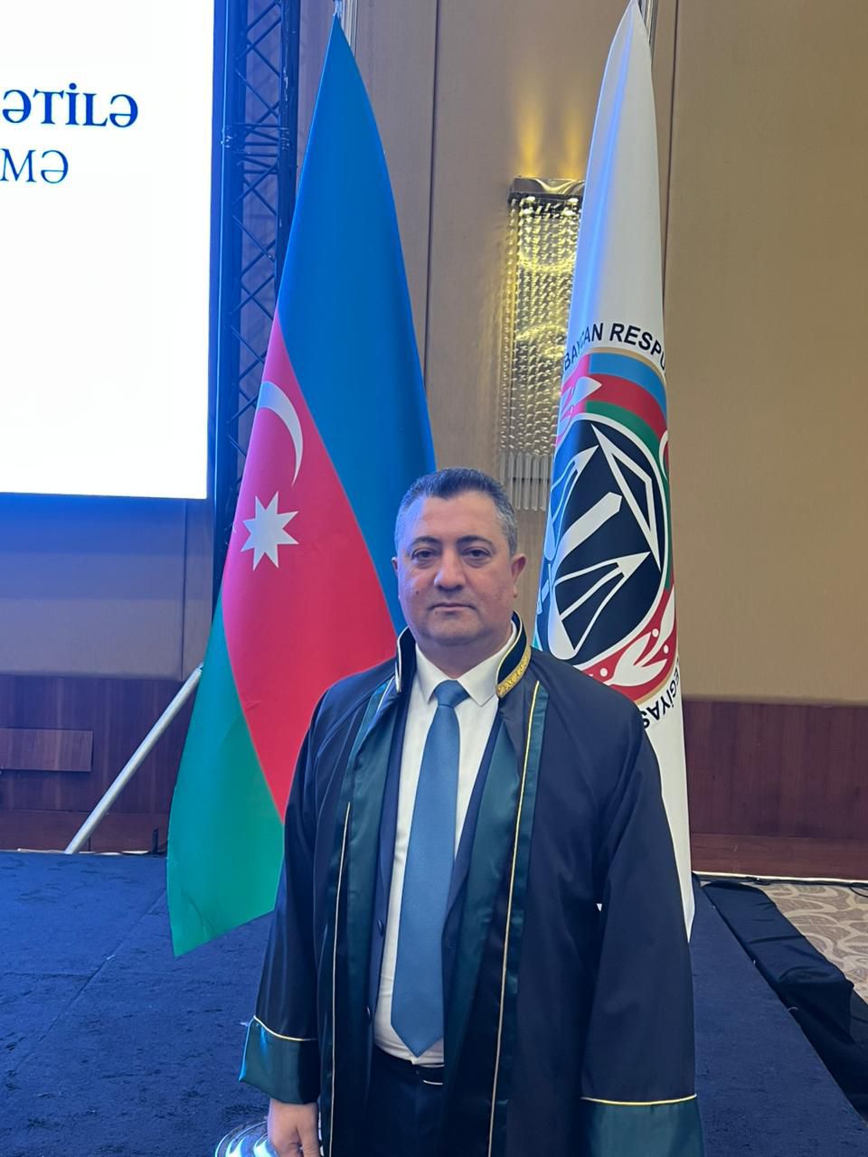 Mediator vəkilliyə qəbul oldu